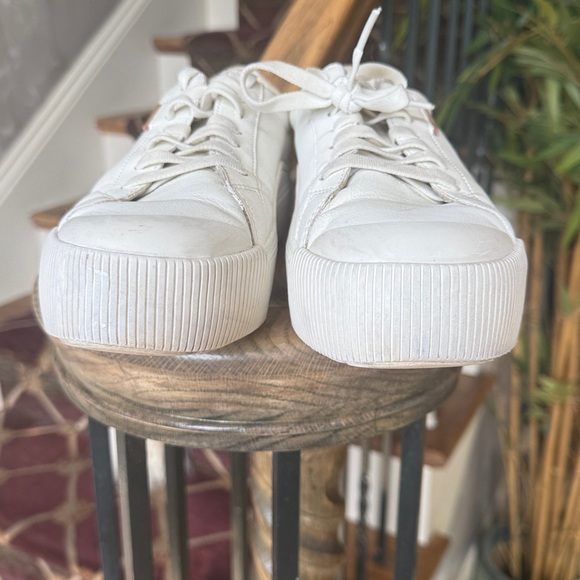 Dr. Scholls women’s time off platform, white sneaker, good condition, 8 1/2. - Picture 6 of 13